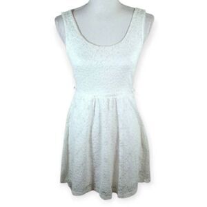 AMBIANCE WHITE LACE DRESS SZ.S EUC